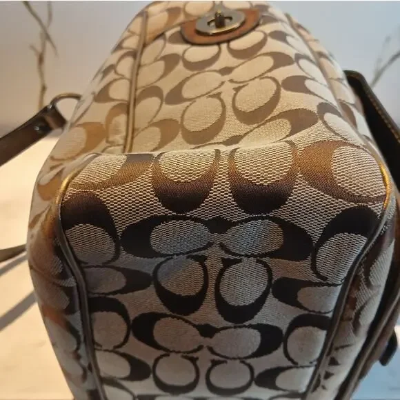 Coach Signature Canvas/Leather Vintage Tote - Rare! - Picture 12 of 16